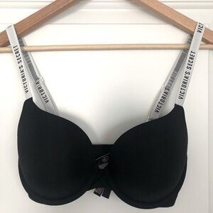 Victoria’s Secret Black T-shirt Push Up Bra